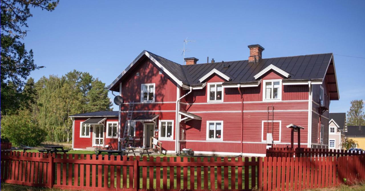 Furudals Vandrarhem Och Sjoecamping Bagian luar foto