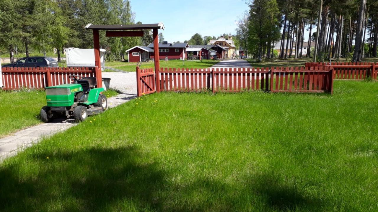 Furudals Vandrarhem Och Sjoecamping Bagian luar foto