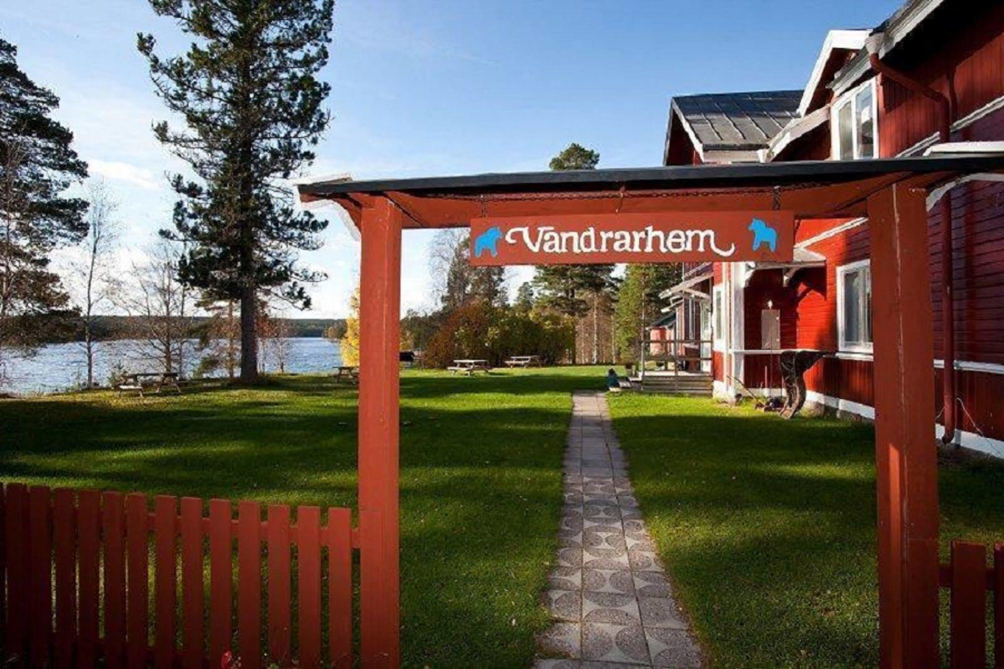 Furudals Vandrarhem Och Sjoecamping Bagian luar foto